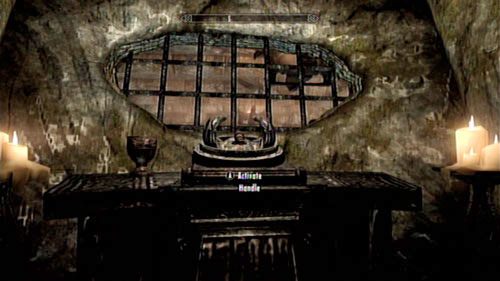 W kolejnych pomieszczeniach nie znajdziesz nic ciekawego - chyba, że masz ochotę na zmurszałą kolację z tysiącletnimi umarlakami - Find the source of Miraaks power [Znajdź źródło mocy Miraaka] | Świątynia Miraaka - The Elder Scrolls V: Skyrim - Dragonborn - poradnik do gry
