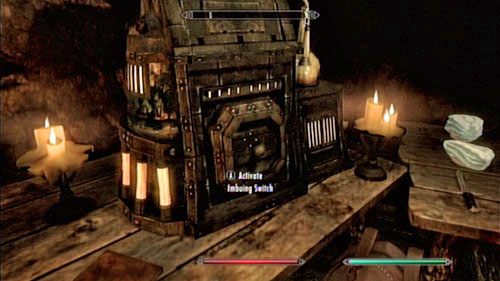 Prawidłowym wyborem jest jednak środkowe wyjście z głównej pieczary - również pokryte pajęczyną - Black Book - Sallow Regent [Czarna Księga - Spaczony regent] | Czarne Księgi - The Elder Scrolls V: Skyrim - Dragonborn - poradnik do gry