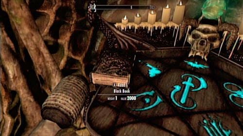 Aby dotrzeć do tej Księgi, musisz wypełnić misję Reluctant Steward (Leniwy zarządca) - Black Book - The Hidden Twilight [Czarna Księga - Ukryty Zmierzch] | Czarne Księgi - The Elder Scrolls V: Skyrim - Dragonborn - poradnik do gry