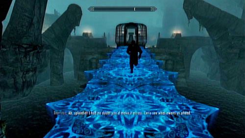 Po powrocie do głównej sali zbliż się do klatki, która stoi pośrodku - Lost Legacy [Zaginione dziedzictwo] | Wątki poboczne - Wioska Skaalów - The Elder Scrolls V: Skyrim - Dragonborn - poradnik do gry