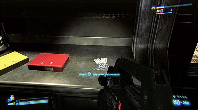 W kolejnym korytarzu z zaskoczenia zaatakuje was kilku ksenomorfów, tak więc bądź gotowy do szybkiego skorzystania z wybranej aktualnie broni - Dostań się do ładowni i pomóż ewakuować rannych | Misja 1 - SOS - Aliens: Colonial Marines - poradnik do gry