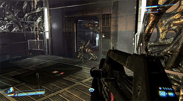 Także i tym razem musisz liczyć się z koniecznością eliminacji pojawiających się w okolicy ksenomorfów, które w miarę możliwości dobrze byłoby trzymać na dystans - Dostań się do ładowni i pomóż ewakuować rannych | Misja 1 - SOS - Aliens: Colonial Marines - poradnik do gry