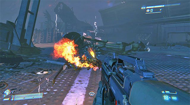 Zadanie to jest prostsze niż mogłoby się początkowo wydawać, bo ksenomorfy będą zainteresowane atakowaniem głównego bohatera i ONeala, a nie pracującej przy wieży przekaźnikowej Reid - Chroń Reid podczas próby nawiązania łączności | Misja 5 - Kruk - Aliens: Colonial Marines - poradnik do gry