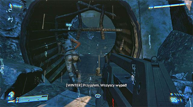 Pozbieraj wszystkie interaktywne przedmioty z magazynu i następnie skorzystaj z nowo odblokowanego wyjścia z budynku - Odnajdź ONeala | Misja 5 - Kruk | Aliens Colonial Marines - Aliens: Colonial Marines - poradnik do gry