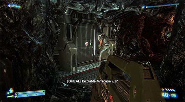 Wyrusz śladami Keyesa i zaczekaj aż odblokuje pobliskie przejście - Odzyskaj czarną skrzynkę Sulaco | Misja 1 - SOS | Aliens Colonial Marines - Aliens: Colonial Marines - poradnik do gry