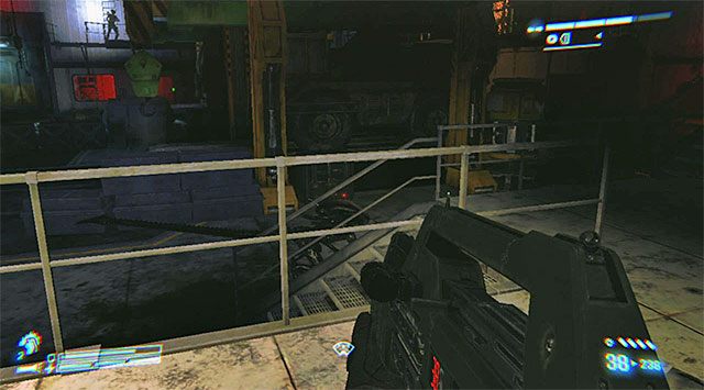 Rozmowa przerwana zostanie wraz z pojawieniem się w magazynie nowych obcych-łowców - Spotkaj się z Bellą i Reid w bazie wypadowej | Misja 5 - Kruk - Aliens: Colonial Marines - poradnik do gry