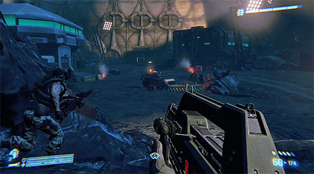 Wyjdź z budynku i ruszaj śladami ONeala - Znajdź i uratuj pojmanego marine | Misja 8 - Wał obronny - Aliens: Colonial Marines - poradnik do gry