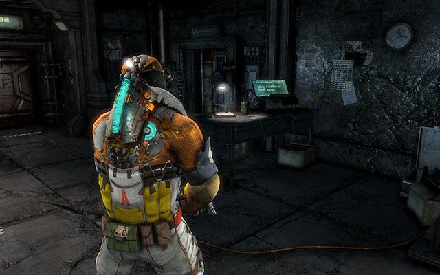 Na stoliku w pomieszczeniu z windą i jednymi zablokowanymi drzwiami otwieranymi na kartę - Rozdział 11 (1) | Sekrety | Dead Space 3 - Dead Space 3 - poradnik do gry