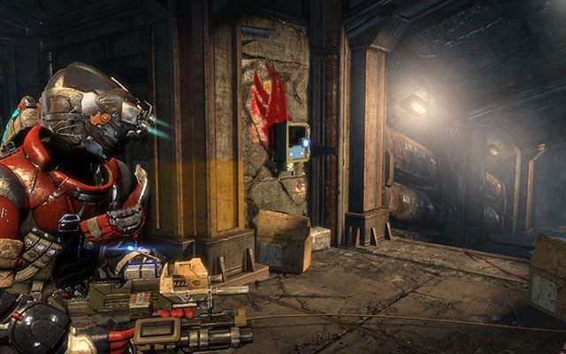 W korytarzu na górze - musisz użyć rdzenia zasilającego, by otworzyć sobie przejście - Rozdział 11 (2) | Sekrety | Dead Space 3 - Dead Space 3 - poradnik do gry