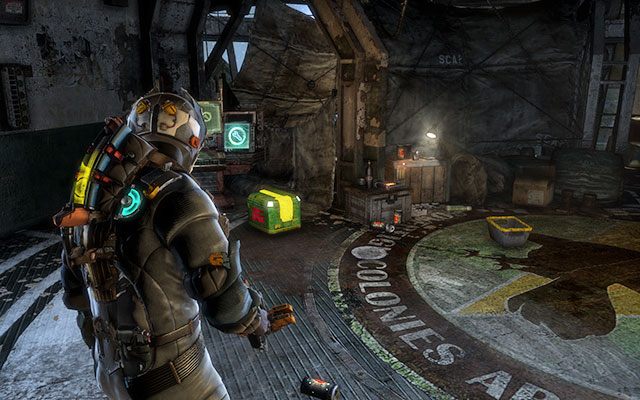 Wewnątrz pomieszczenia tuż po rozpoczęciu rozdziału, log znajduje się na skrzyni przed Toba - Rozdział 4 (1) | Sekrety | Dead Space 3 - Dead Space 3 - poradnik do gry