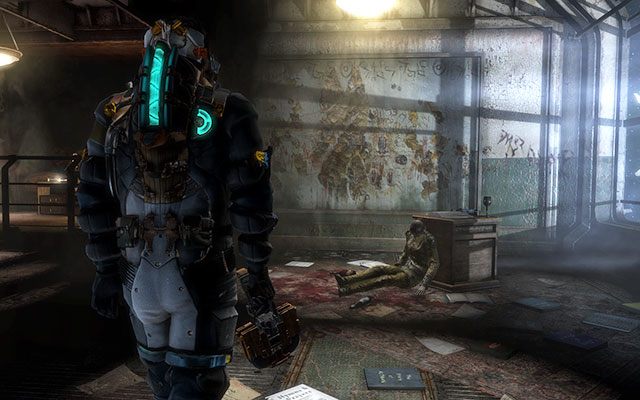 Wyjedź windą na górę - Decipher the message in the Admirals Quarters | 4 - Historys Ember - Dead Space 3 - poradnik do gry