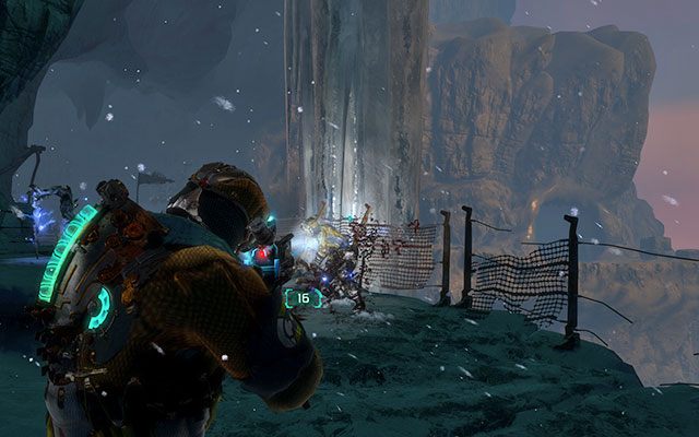 Twoim następnym zadaniem jest znalezienie panelu kontrolującego dźwig, by wywieźć pozostałych członków na górę - Locate the lift controls | 12, 13 - Autopsy / Reach for the Sky | Dead Space 3 - Dead Space 3 - poradnik do gry