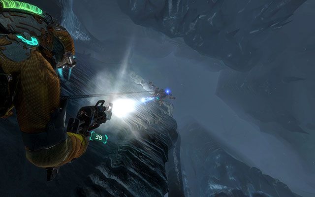 Dotrzesz do kolejnych mechanizmów wspinaczkowych, tym razem droga w górę będzie trudniejsza - Locate the lift controls | 12, 13 - Autopsy / Reach for the Sky | Dead Space 3 - Dead Space 3 - poradnik do gry