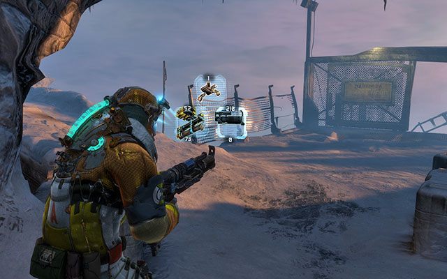 Na drugim rozwidleniu ponownie obierz drogę w prawo - Locate the lift controls | 12, 13 - Autopsy / Reach for the Sky | Dead Space 3 - Dead Space 3 - poradnik do gry