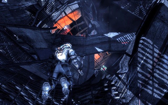 Znajdziesz się w stanie nieważkości - początkowo sterowanie w locie może Ci przyjść z trudem, warto niekiedy skorzystać z przycisku obracającego Cię do prawidłowego pionu - Decouple module from the ship | 2 - On Your Own | Dead Space 3 - Dead Space 3 - poradnik do gry