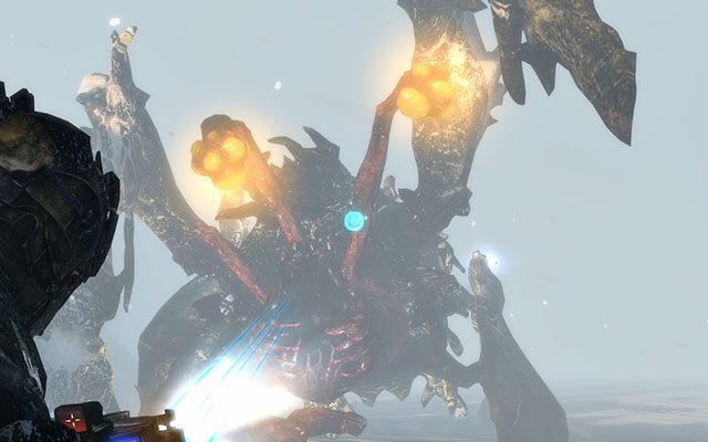 Po zestrzeleniu trzech macek stwór otworzy gębę, z której wydobędą się kolejne trzy macki - dopiero niszcząc te, zadajesz stworowi obrażenia - Find Ellie and herc rew | 8, 9 - Off the Grid / Onward | Dead Space 3 - Dead Space 3 - poradnik do gry