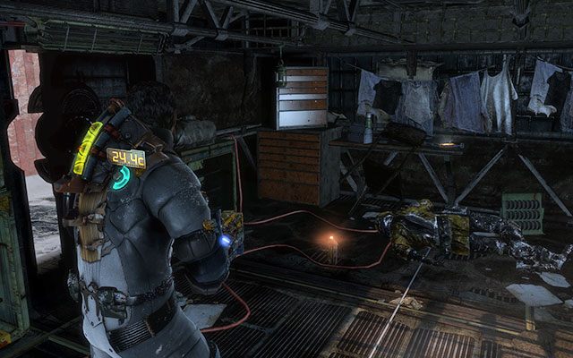 W pierwszym pomieszczeniu z generatorem, na stoliku po lewej stronie od wejścia - Rozdział 8 | Sekrety | Dead Space 3 - Dead Space 3 - poradnik do gry