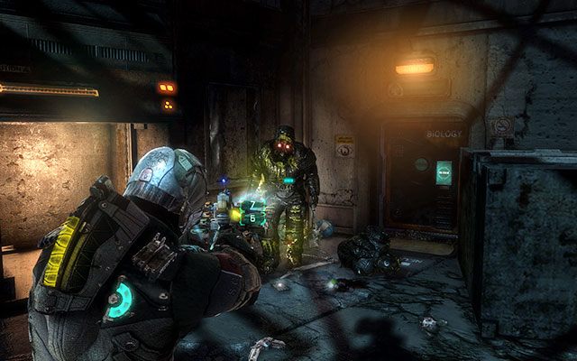 Przywołaj płytę, po czym używając kinezy zanieś ją do system katalogowania, który znajduje się tuż przy drzwiach wejściowych - Collect the Rosetta samples - Biology sector | 14 - Everything Has Its Place - Dead Space 3 - poradnik do gry