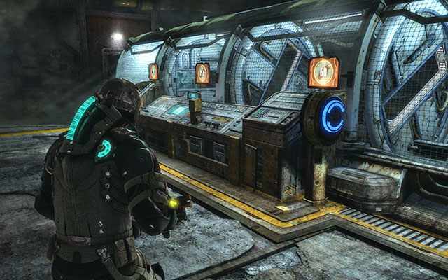 Po wyczerpującej batalii opróżnij wszystkie szafki z zaopatrzeniem znajdujące się na ścianach i udaj na drugą stronę pomieszczenia, gdzie znajdziesz windę towarową - Collect the Rosetta samples - Paleontology sector | 14 - Everything Has Its Place - Dead Space 3 - poradnik do gry