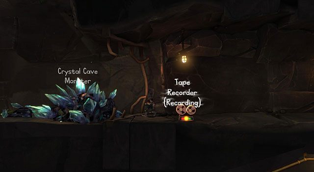 Włóż baterię do magnetofonu i ustaw go w pobliżu potwora (Tape Recorder (Recording)) - ZOO | Jaskinia (sekcje ogólnodostępne) w The Cave - The Cave - poradnik do gry