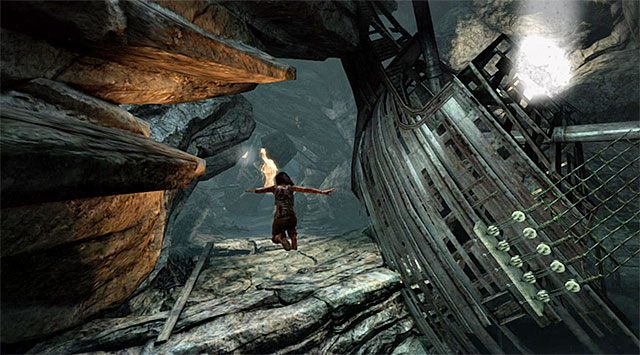 W trakcie biegu przez jaskinie bądź gotowy do wykonania kilku łatwych skoków, omijając w ten sposób niewielkie dziury - 2 - Siła woli - Znajdź wyjście | 1 - Przetrwaj, 2 - Siła woli | Tomb Raider - Tomb Raider - poradnik do gry