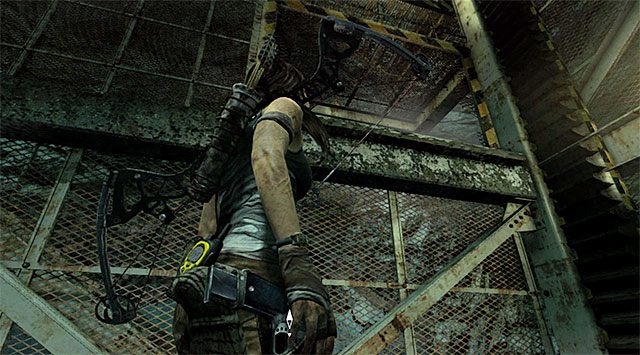 Wejdź do windy i zlokalizuj pokazaną na screenie dziurę, doskakując do niej z zamiarem przedostania się do klatki schodowej - Odkryj pradawny grobowiec | 23 - Łowca burz | Solucja Tomb Raider - Tomb Raider - poradnik do gry