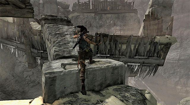 Nie zapominaj oczywiście o podnoszeniu nowych skrzynek z amunicją, aczkolwiek pamiętaj też o tym żeby nie spowalaniać zbytnio przemarszu - Uratuj Sam porwaną przez Mathiasa (1) | 24 - Powrót | Solucja Tomb Raider - Tomb Raider - poradnik do gry