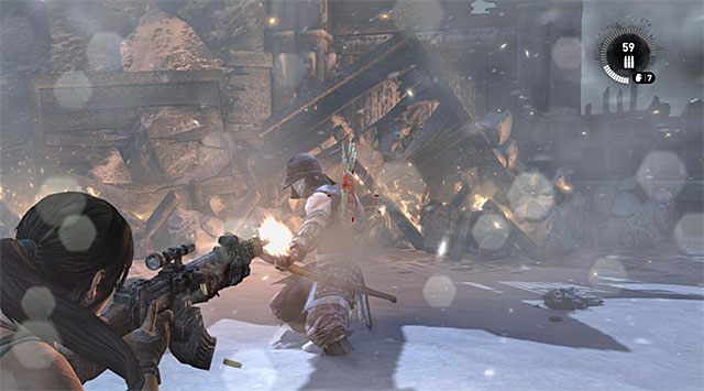 Druga część pojedynku ma jedno ważne utrudnienie, albowiem na arenie regularnie będą pojawiali się nowi łucznicy - Przyczyń się do zakończenia burz dzięki przerwaniu rytuału wstąpienia | 24 - Powrót - Tomb Raider - poradnik do gry