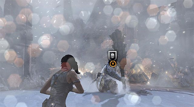 Wyczekuj momentu gdy nad głową wartownika po raz ostatni pojawi się ikona egzekucji - Przyczyń się do zakończenia burz dzięki przerwaniu rytuału wstąpienia | 24 - Powrót - Tomb Raider - poradnik do gry