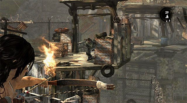 Przystąp teraz do wyprowadzania bardziej standardowych ataków, przy czym miej uwadze na to, że jeden z przeciwników także dysponuje ognistymi strzałami - 15 - Wybawczyni - Dotrzyj do miejsca pobytu Grima | 14 - Autostrada do piekła, 15 - Wybawczyni - Tomb Raider - poradnik do gry