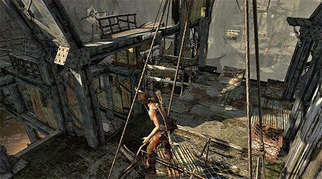Po dotarciu na górną półkę odwróć się i zaczekaj aż pojawi się przed Tobą jedna z poruszających się platform - 15 - Wybawczyni - Dotrzyj do miejsca pobytu Grima | 14 - Autostrada do piekła, 15 - Wybawczyni - Tomb Raider - poradnik do gry