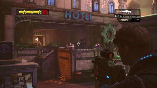 Po przejściu w okolicę prawego działka, nadejdą kolejne posiłki od lewej strony - Dzielnica nabrzeżna - Przedmieścia Halvo Bay - Gears of War: Judgment - poradnik do gry