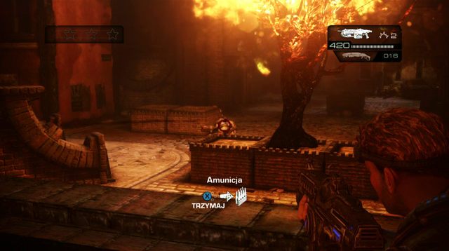 Wyjdź z korytarza i zejdź po schodach z lewej strony - Stare miasto - Muzeum chwały wojskowej - Gears of War: Judgment - poradnik do gry