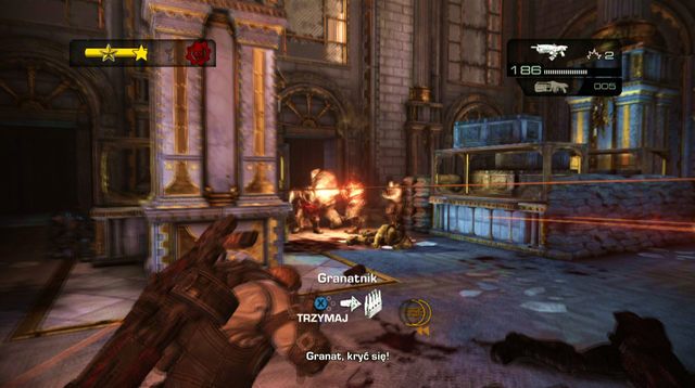 Druga fala po krótkiej przerwie, również będzie wchodzić przez frontowe drzwi - Wschodnie skrzydło - Muzeum chwały wojskowej - Gears of War: Judgment - poradnik do gry