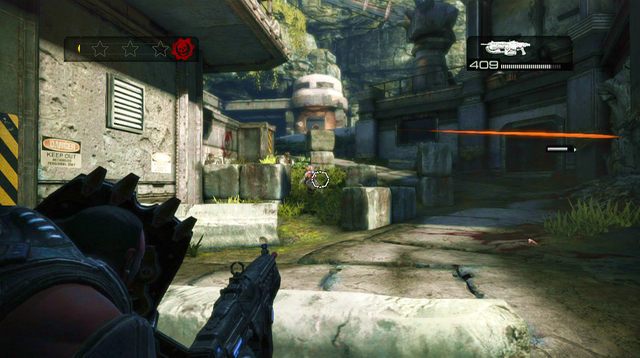 Na ścianie na wprost odnajdziesz symbol odtajnionej misji - Flota samochodowa - Onyx Point - Gears of War: Judgment - poradnik do gry