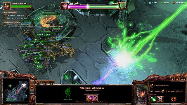 Warto w tym momencie rozpocząć tworzenie ultralisków - docelowo powinniśmy mieć przynajmniej 5 sztuk w armii - Upiory otchłani | Kampania - stacja Skygeirr | StarCraft II Heart of the Swarm - StarCraft II: Heart of the Swarm - poradnik do gry