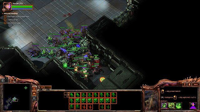 Nastąpi tutaj seria starć z przeciwnikami wychodzącymi z korytarzy znajdujących się po bokach pomieszczenia - Skazaniec | Kampania - przestrzeń kosmiczna | StarCraft II Heart of the Swarm - StarCraft II: Heart of the Swarm - poradnik do gry