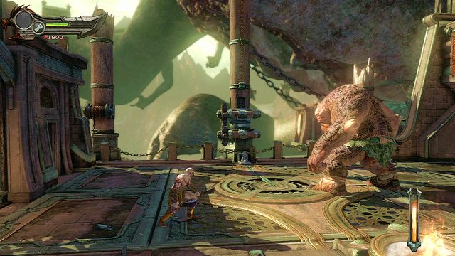 Twój nowy wróg jest dość powolny i wyraźnie sygnalizuje swoje uderzenia, aby nie oberwać wykonuj uniki w tył (jak najdalej od cyklopa) - Walka z Cyklopem | God of War Wstąpienie - God of War: Ascension - poradnik do gry