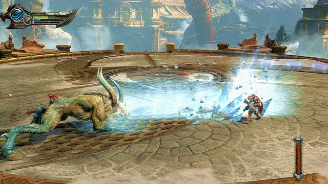 W trzeciej fazie chimera powróci na cztery łapy i rozpoczniesz walkę z kozłem - Walka z Chimerą | God of War Wstąpienie - God of War: Ascension - poradnik do gry