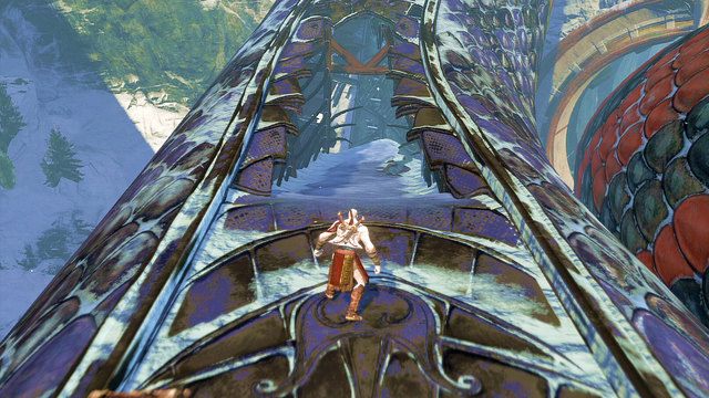 Otwórz czerwoną skrzynię i zanim wskoczysz do wnętrza fioletowego pytona przez dziurę pobiegnij dłuższy kawałek w przeciwną stronę - 8 Trzewia Pytona,Brzuch Pytona | Opis przejścia | God of War Wstąpienie - God of War: Ascension - poradnik do gry