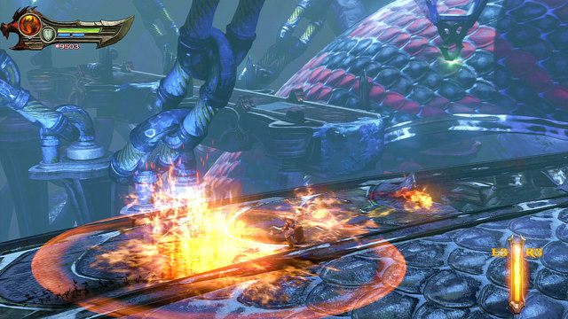 Po paru skokach wyląduj z powrotem na pytonie - Przejażdżka fioletowym pytonem | God of War Wstąpienie - God of War: Ascension - poradnik do gry