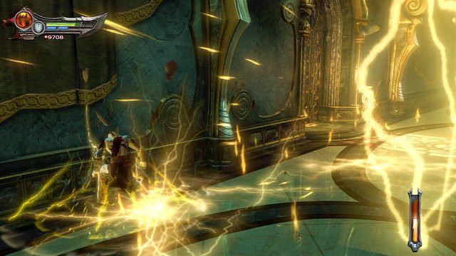 Drugim ważnym atakiem jest strzał trzema błyskawicami uderzającymi kolejno w miejsce, w którym stoisz - Zagadki z posągami i droga do katakumb | God of War Wstąpienie - God of War: Ascension - poradnik do gry