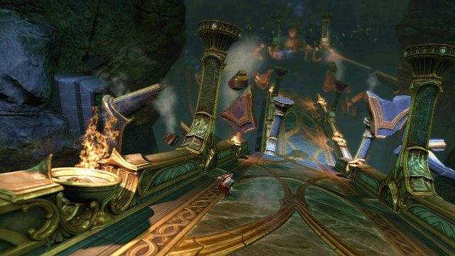 Biegnąc dalej za wrogiem wskoczysz na kolumnę i zaczniesz zjeżdżanie - 12 - Komnata Wyroczni (1) | Opis przejścia | God of War Wstąpienie - God of War: Ascension - poradnik do gry