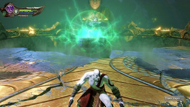 Kolejne rozłoszczenie bossa sprawi, że ucieknie on w stronę wyroczni i zacznie niszczyć podłoże - 12 - Komnata Wyroczni (2) | Opis przejścia | God of War Wstąpienie - God of War: Ascension - poradnik do gry