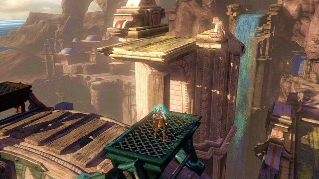 Dostaniesz się tak na szczyt koła, przeskocz stąd na kawałek akweduktu i zregeneruj go by popłynęła woda - 14 - Zbiornik - Ponownie | Opis przejścia | God of War Wstąpienie - God of War: Ascension - poradnik do gry