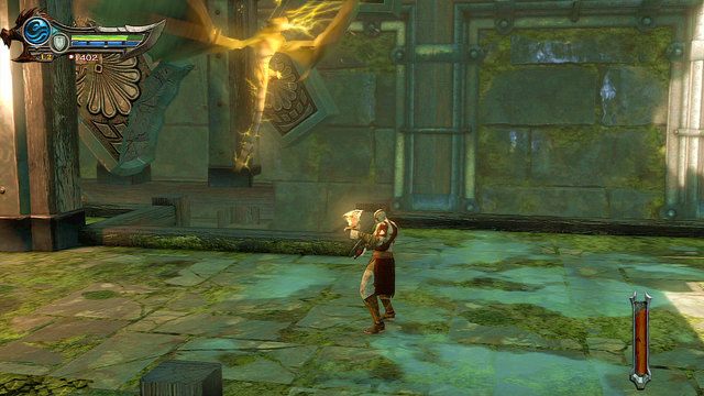 Trafisz tak do przestronniejszego pomieszczania z kilkoma mechanizmami - Wnętrze posągu | God of War Wstąpienie - God of War: Ascension - poradnik do gry