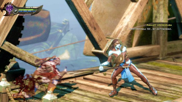 Często blokując częstuj swojego przeciwnika kombosami i bądź przygotowany na szybkie wciskanie przycisków, gdy dojdzie do zwarcia - Wspinaczka po stopie | God of War Wstąpienie - God of War: Ascension - poradnik do gry