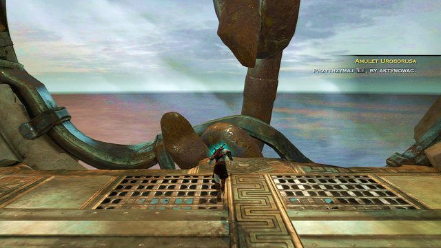 Po bitwie podejdź do olbrzymiego łańcucha i zregeneruj go przy pomocy amuletu - 24 - Ramię Apollona | Opis przejścia | God of War Wstąpienie - God of War: Ascension - poradnik do gry