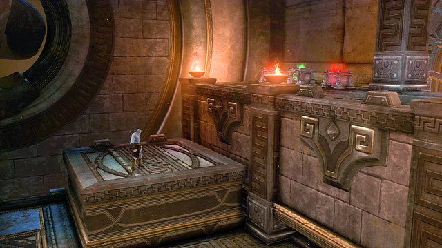 Gdy skończy się przerywnik wyskocz po podeście w prawo i zbierz czerwone skrzynie - 24 - Ramię Apollona | Opis przejścia | God of War Wstąpienie - God of War: Ascension - poradnik do gry