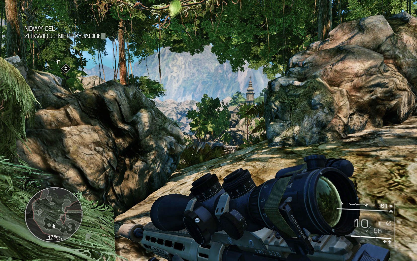Po dotarciu do kolejnego przystanku musisz rozpocząć od wyeliminowania wrogiego snajpera znajdującego się na dzwonnicy [650m] - Zlikwiduj nieprzyjaciół | Akt 1 - Zanik łączności | Sniper Ghost Warrior 2 - Sniper: Ghost Warrior 2 - poradnik do gry